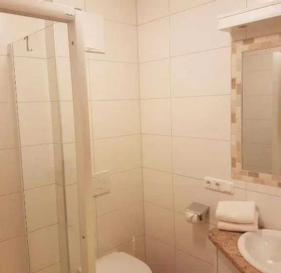 Deluxe-huoneisto 3 Makuuhuonetta, Aparthotel Hohe Brücke