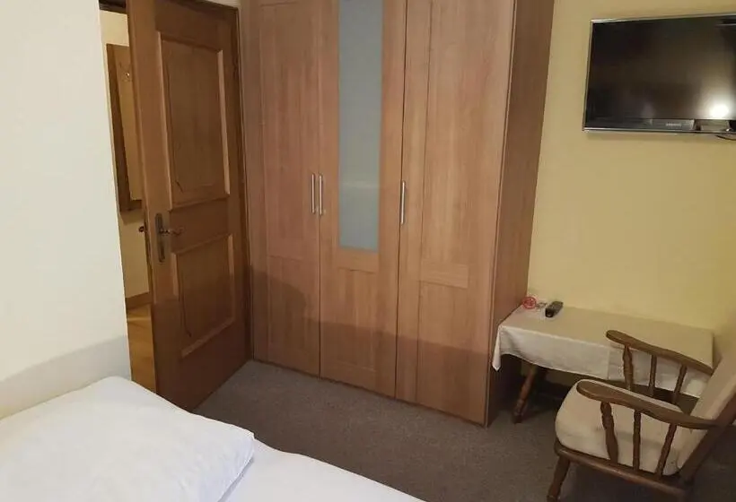 Standard Yhden Hengen Huone, Aparthotel Hohe Brücke