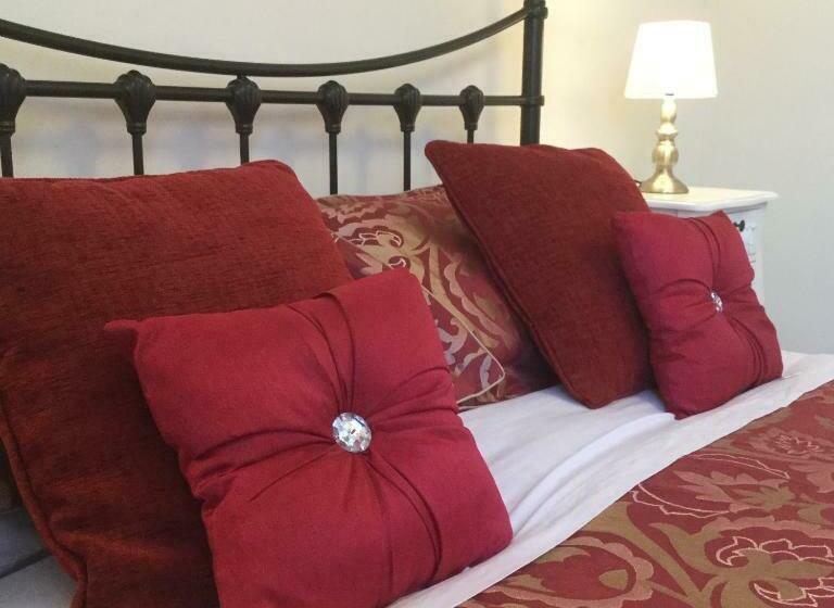 חדר סטנדרט, Clare House