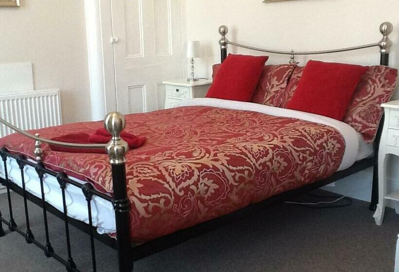 חדר סטנדרט, Clare House