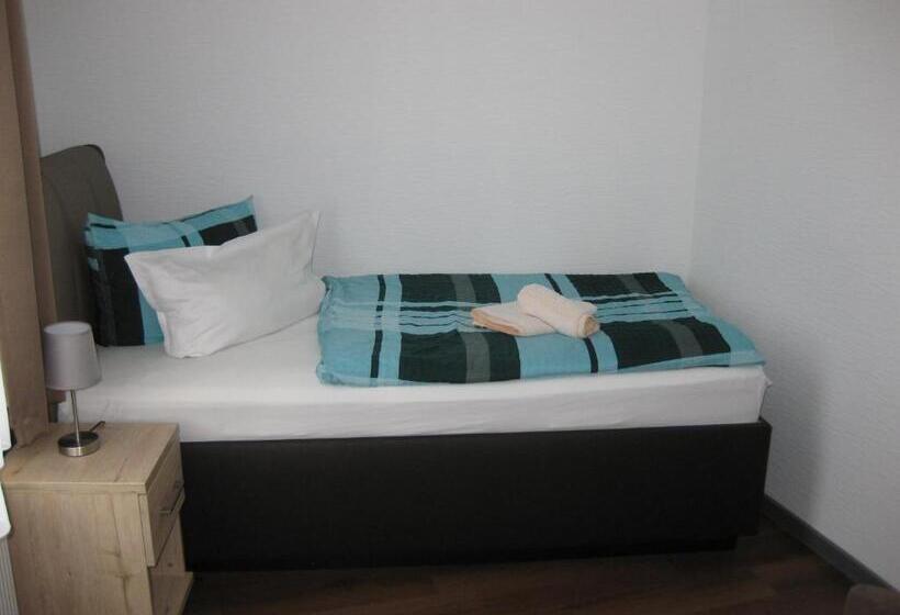 スタンダードトリプルルーム, Garni Alter Fritz