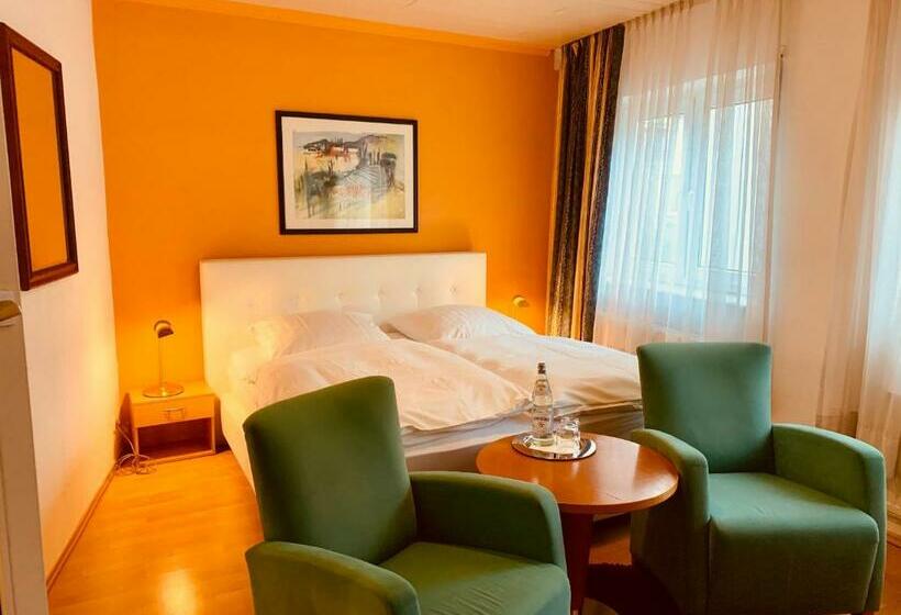 标准间, Gasthaus Zur Eule