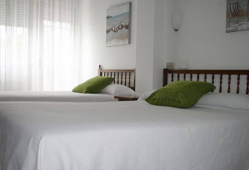 标准三人间, Hostal Pereiriña