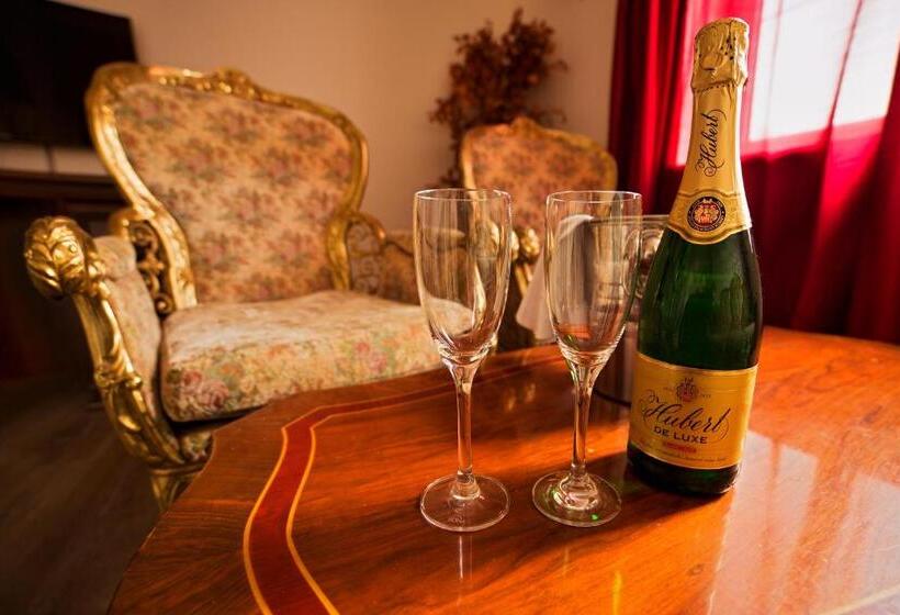 דירת קומפורט חדר שינה 1, Penzion Benatky