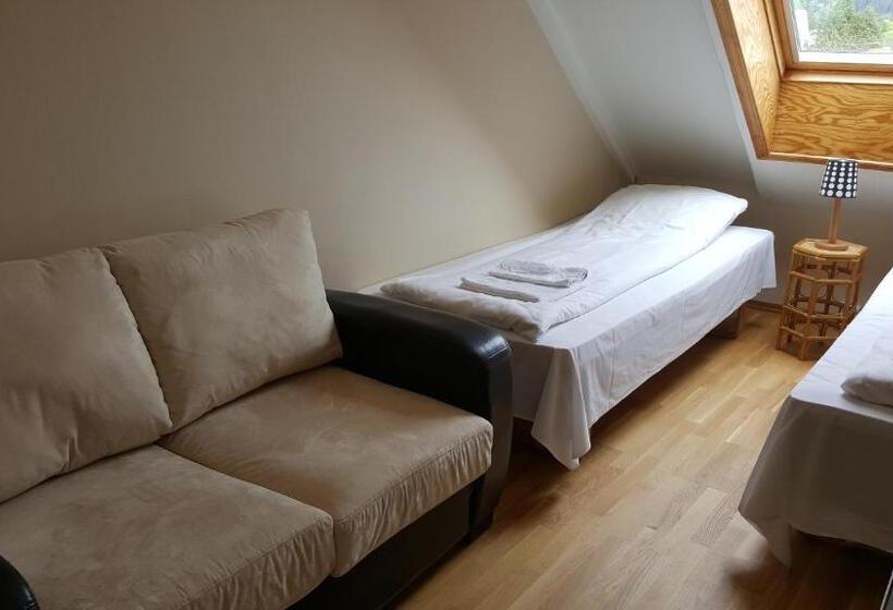 Standard room with outdoor bath, Skeisvang Gjestgiveri