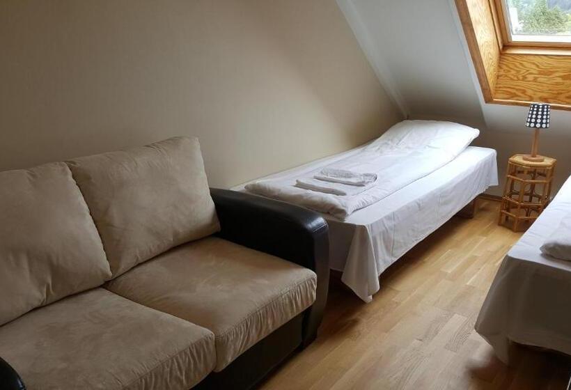 Standard room with outdoor bath, Skeisvang Gjestgiveri