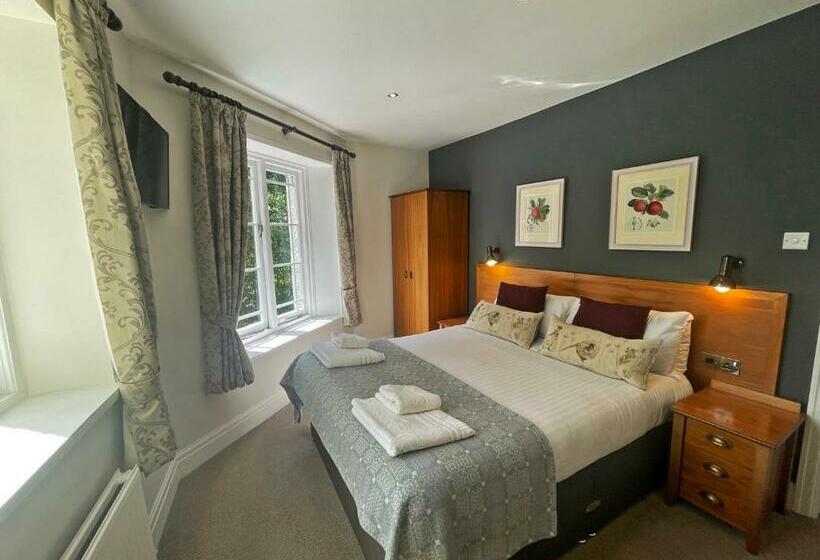 חדר סטנדרט, The Jug And Bottle