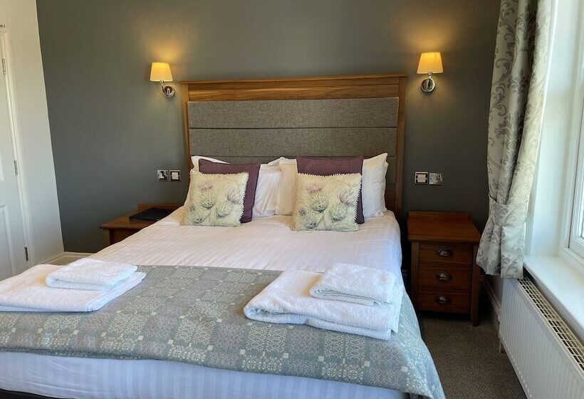 חדר סטנדרט, The Jug And Bottle