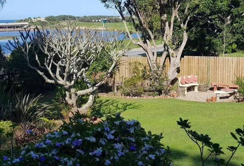 スイート, Waterside Lodge