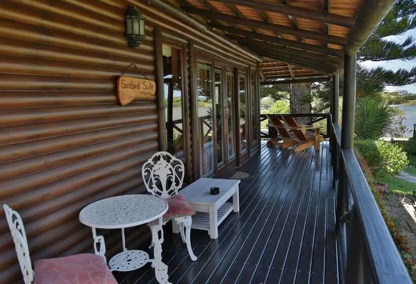 スイート, Waterside Lodge