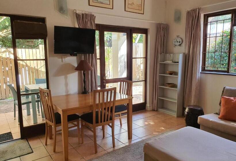 آپارتمان 1 خوابه, Waterside Lodge