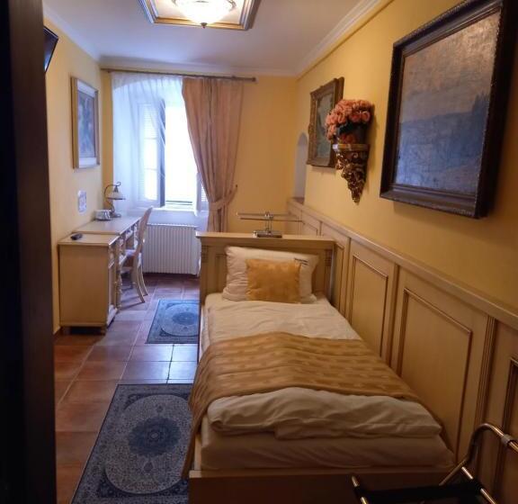 اتاق استاندارد, Pension Premium