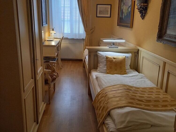 اتاق استاندارد, Pension Premium