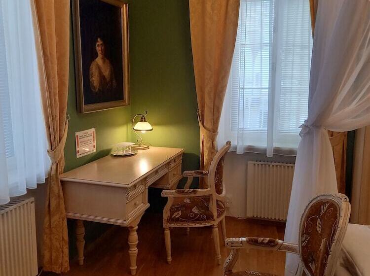 اتاق استاندارد, Pension Premium