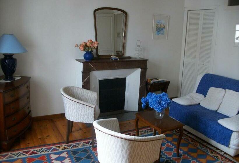 Apartamento 1 Dormitório, Villa Erdian