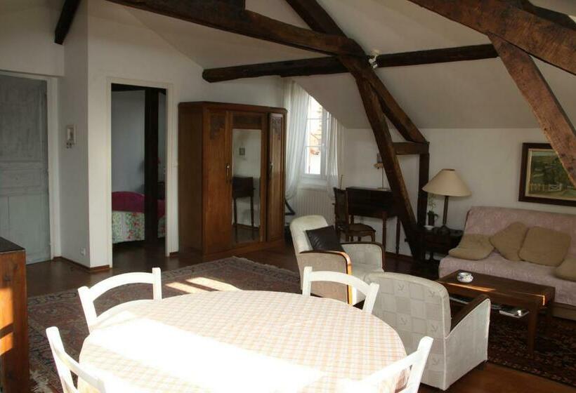Apartamento 1 Dormitório, Villa Erdian