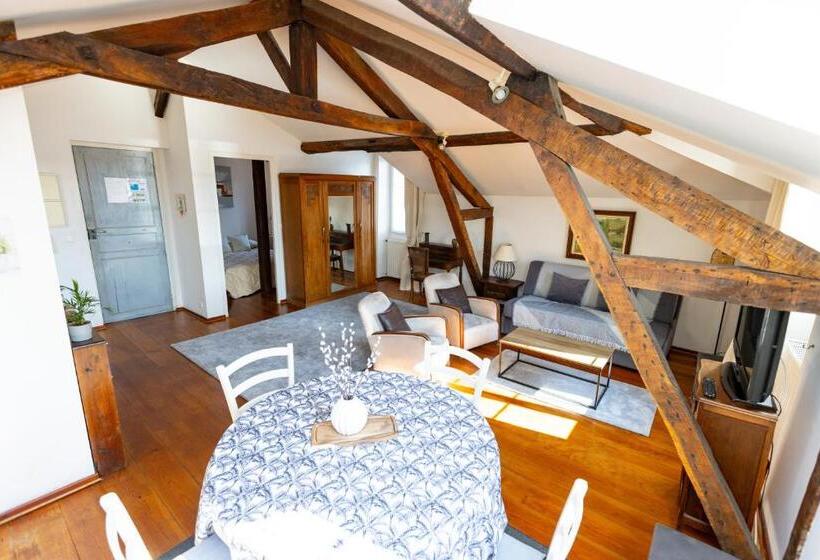 침실 1개 아파트, Villa Erdian