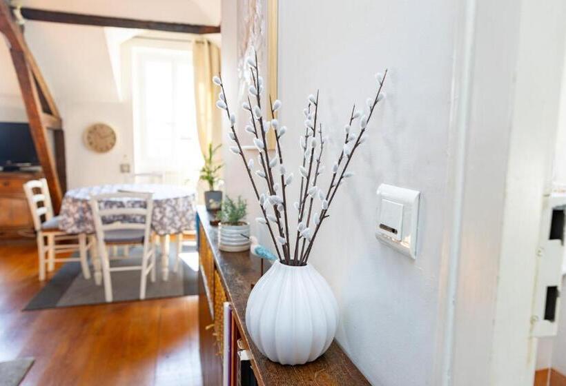 침실 1개 아파트, Villa Erdian