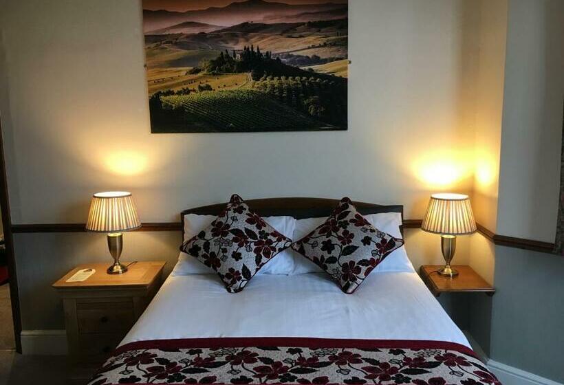 スタンダードルーム, Lion And Fiddle