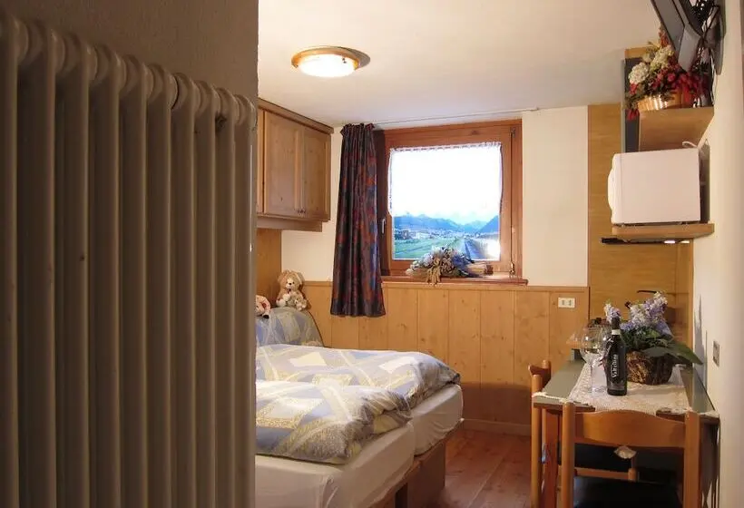 スタンダードスタジオ, Chalet Del Sole Per Gruppi