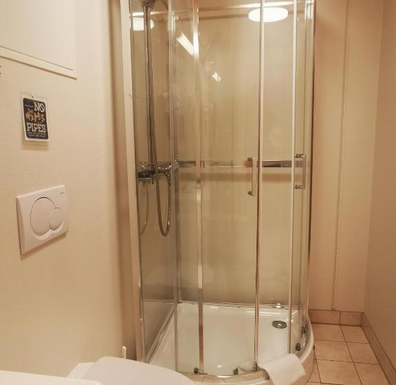 חדר משפחתי, Flåm Marina