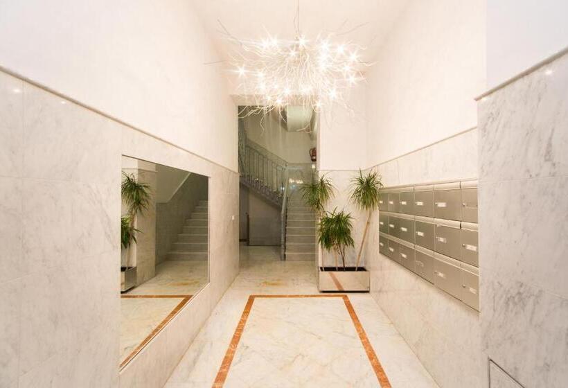 اتاق عادی یک تخته, Pensión Altair