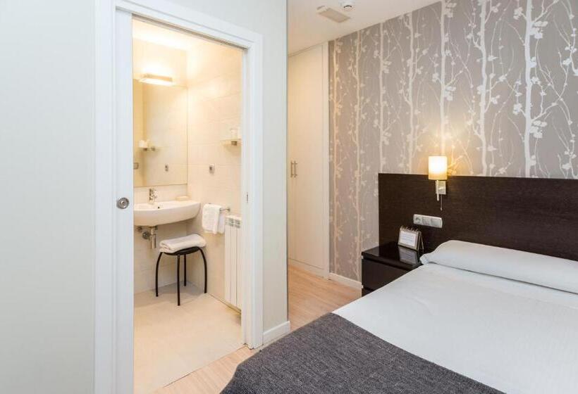 اتاق عادی یک تخته, Pensión Altair