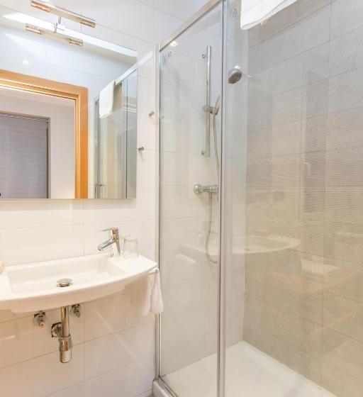 استودیوی استاندارد, Pensión Altair