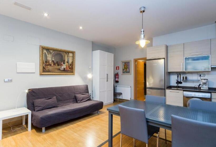 استودیوی استاندارد, Pensión Altair