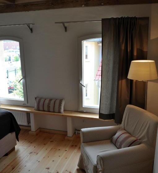 Номер Стандарт, Der Speicher