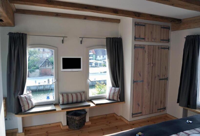 Номер Стандарт, Der Speicher