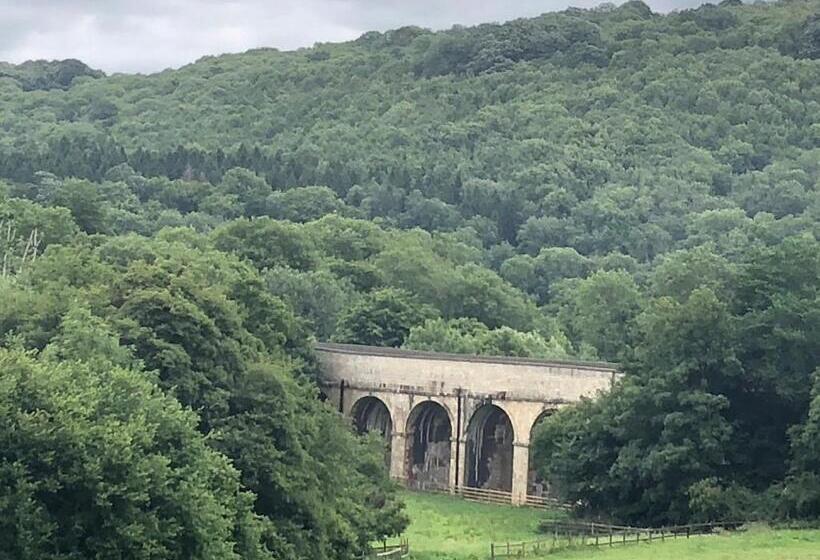 בית, 4 חדרי שינה, Devonshire House