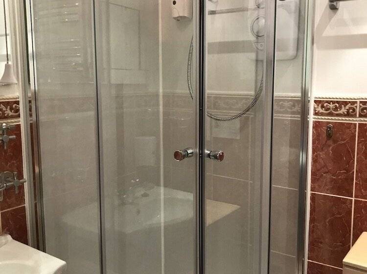 חדר סטנדרט, Distillery Guest House