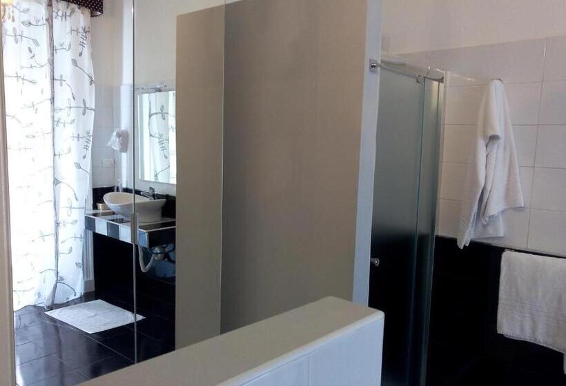 套房, Gualtiero Camere & Suite
