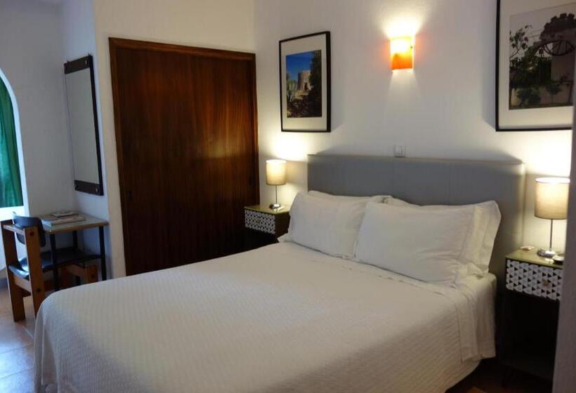 Номер Стандарт Трехместный, Guest House Oliveira