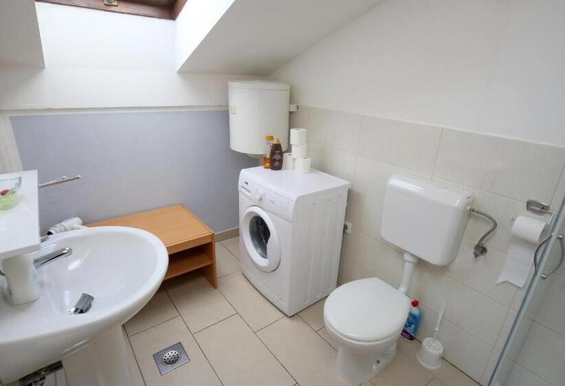 آپارتمان 1 خوابه, Apartments Furman Self Check In