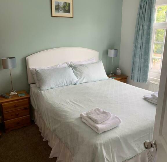 스탠다드 룸 킹사이즈 침대, Leverton House