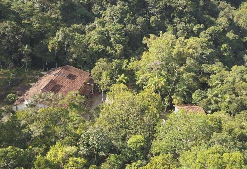 标准三人间, Pousada Do Horto