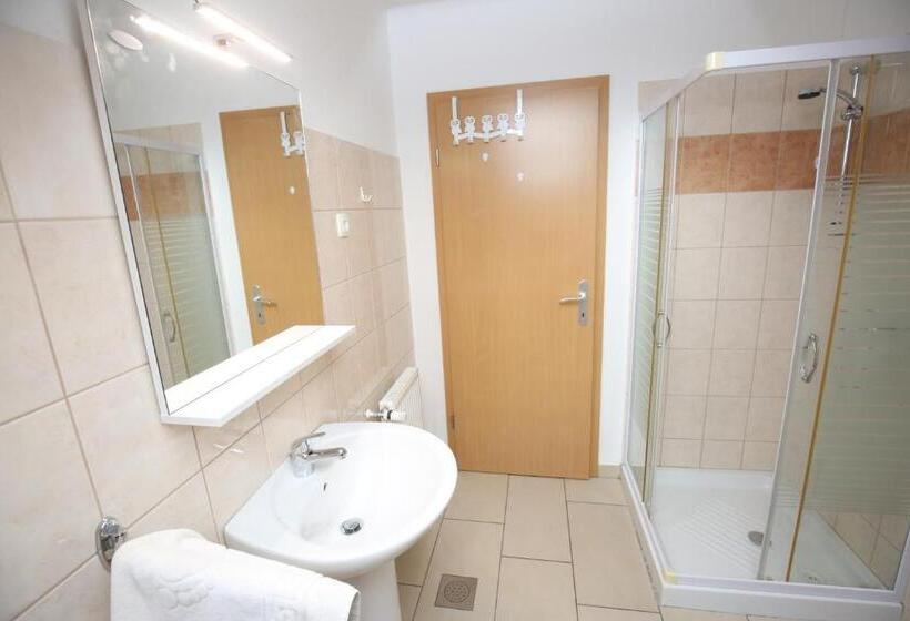 آپارتمان 1 خوابه, Apartments Furman Self Check In