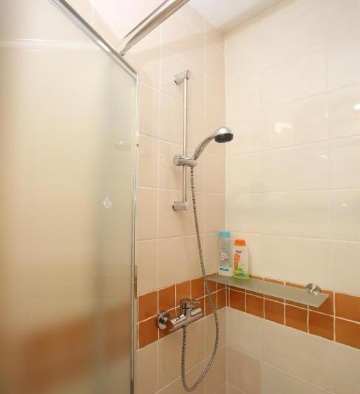 اتاق استاندارد چهار تخته, Apartments Furman Self Check In