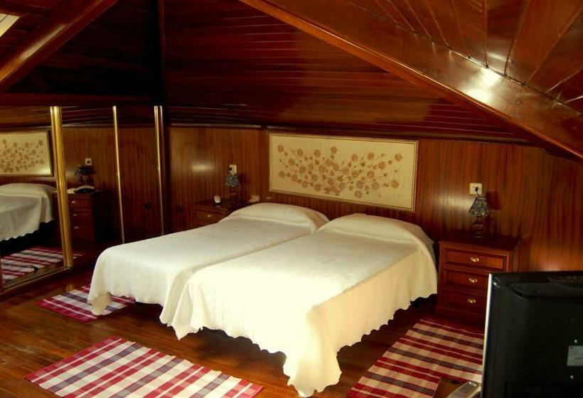 חדר סטנדרט לארבעה, Núcleo De Turismo Rural La Corte