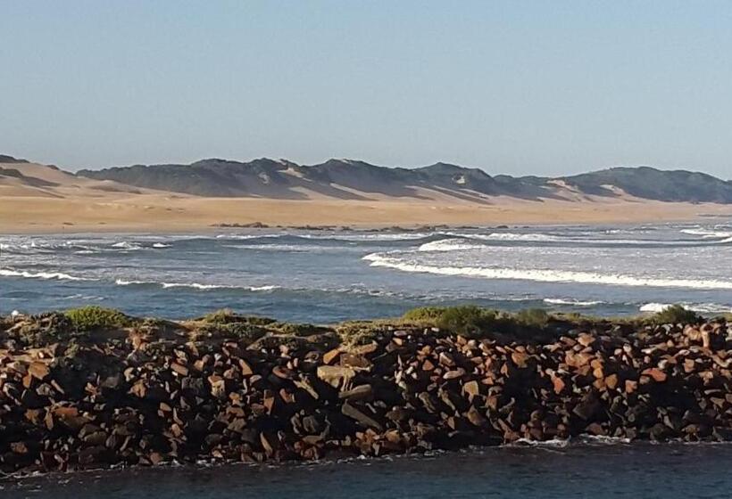 اتاق خانوادگی با چشم‌انداز دریا, Villa Vista Guest House