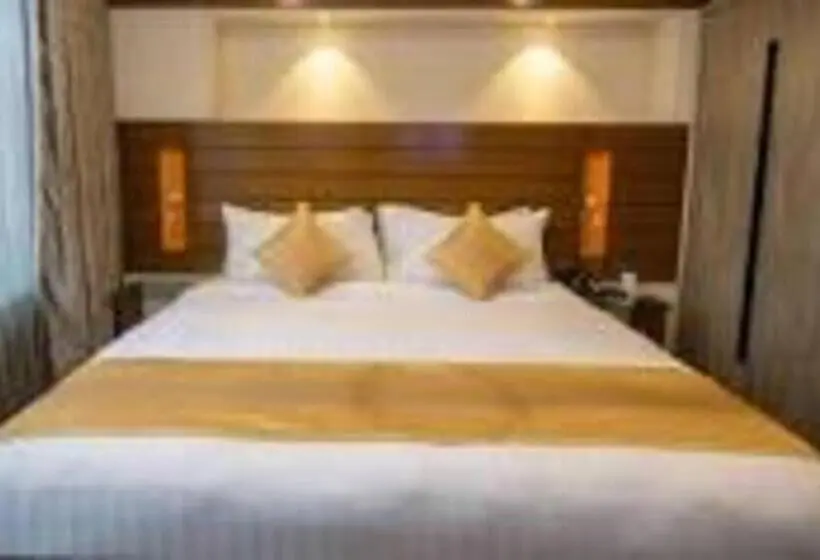 اتاق اکونومی یک تخته, X Rajshahi