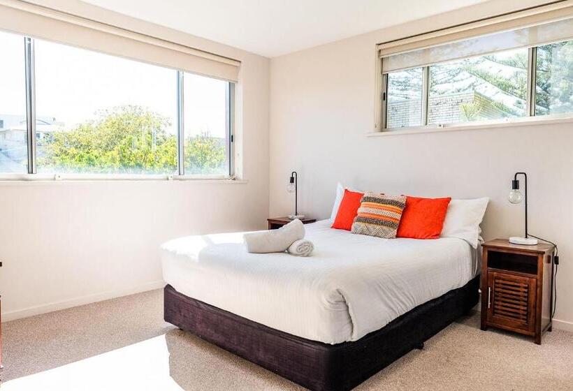 آپارتمان 3 خوابه, Grandview Apartments