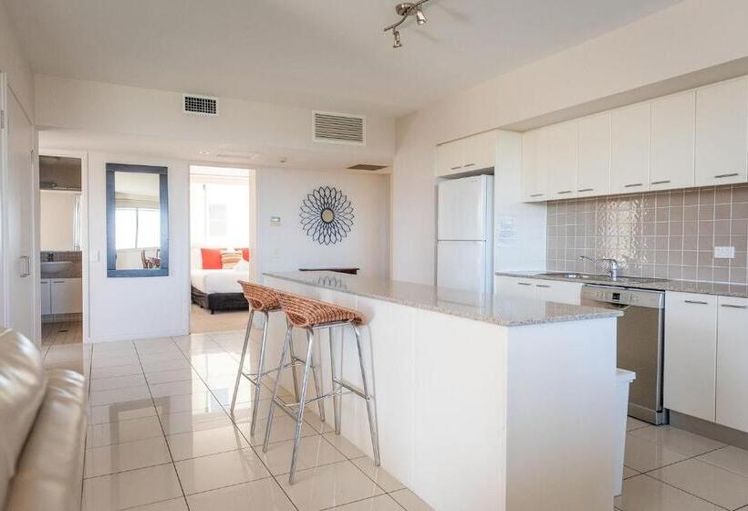 آپارتمان 3 خوابه, Grandview Apartments