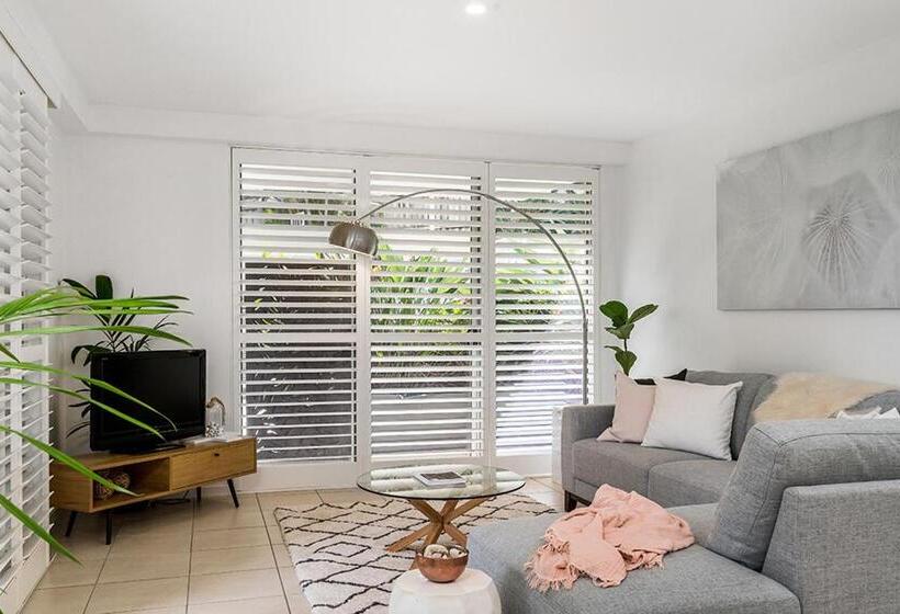 آپارتمان 1 خوابه با چشمانداز باغ, Grandview Apartments