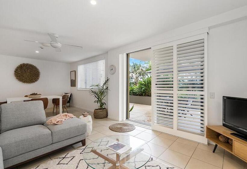 آپارتمان 1 خوابه با چشمانداز باغ, Grandview Apartments