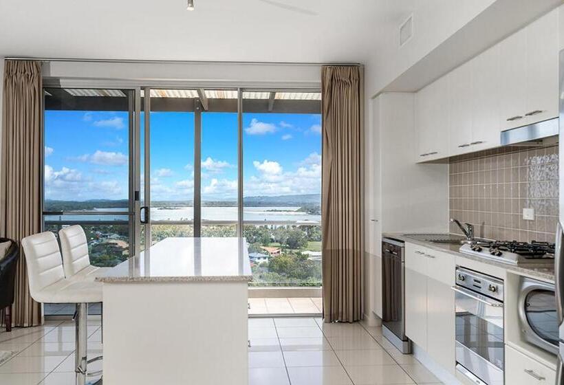 2 Bedrooms Apartment River View, Grandview Apartments