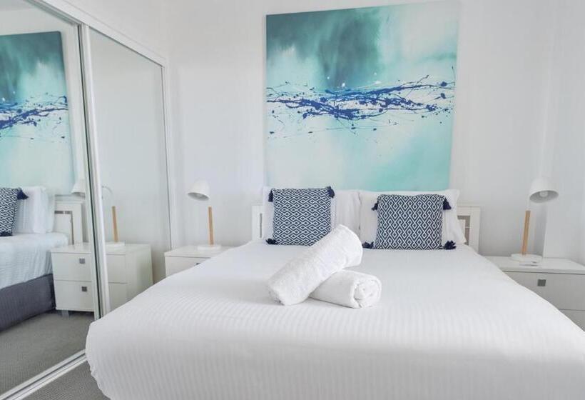 2 Bedrooms Premium Apartment River View, Grandview Apartments