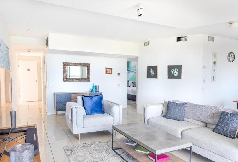 2 Bedrooms Premium Apartment River View, Grandview Apartments